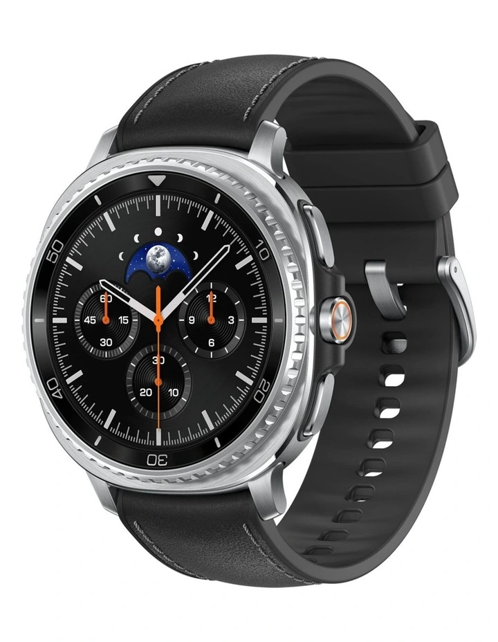 Galaxy Classic Watch8 LTE, 46mm in Black image 1