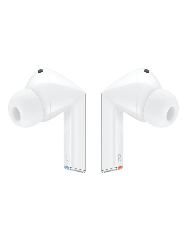 Buds3 Pro in White image 4