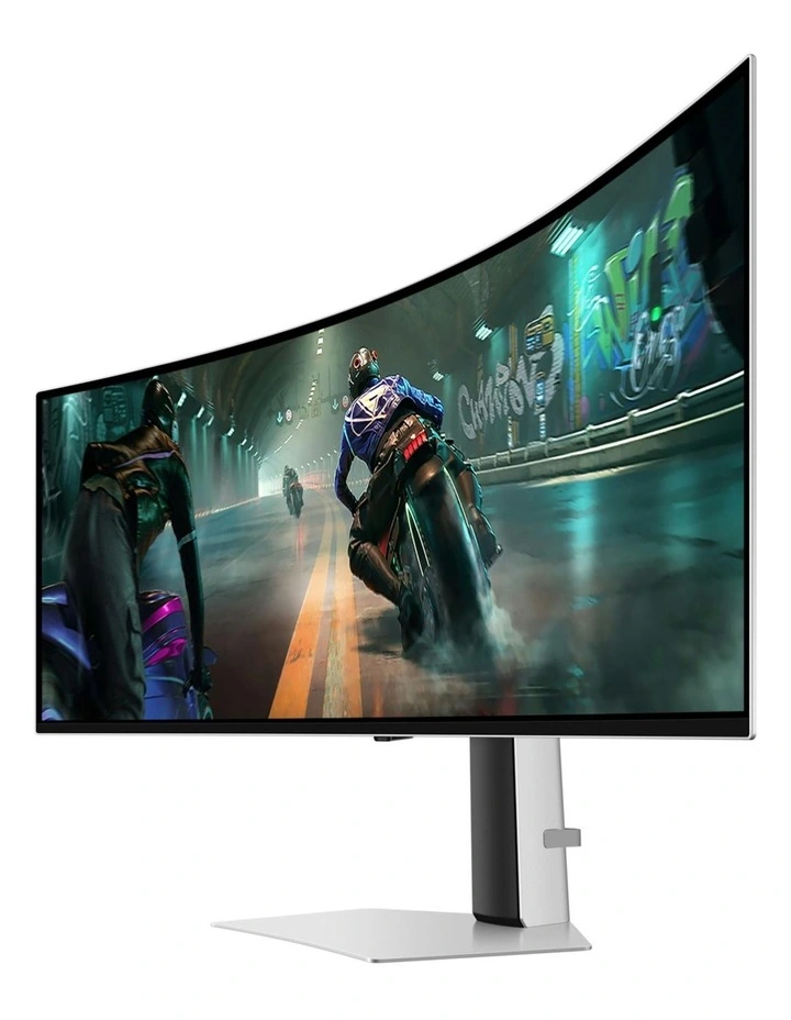 49 Odyssey OLED G91SD Curved DQHD 144Hz Gaming Monitor in Silver image 4