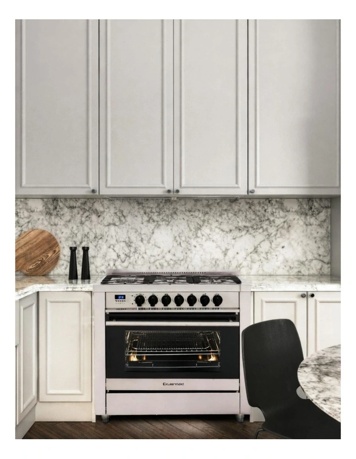 Freestanding Dual Fuel Oven in Stainless Steel image 2