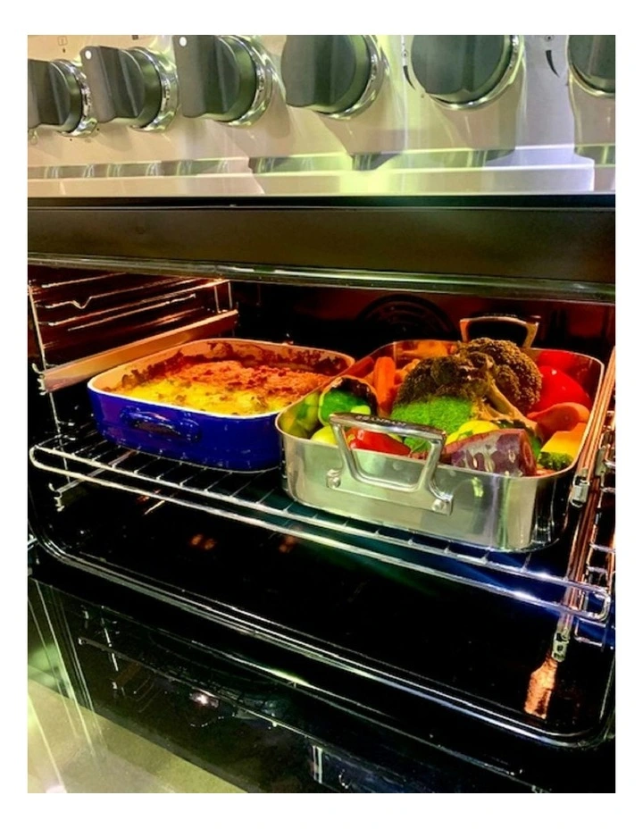 Freestanding Dual Fuel Oven in Stainless Steel image 3