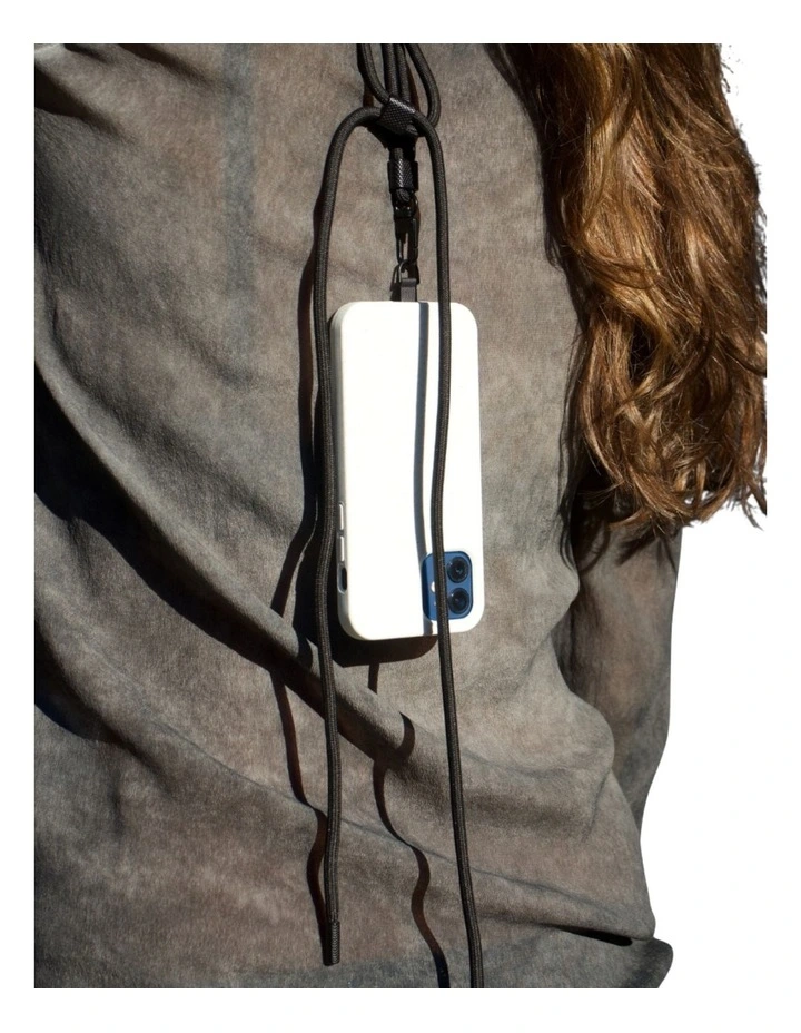Cross Body Phone Strap in Bilbao Black image 2
