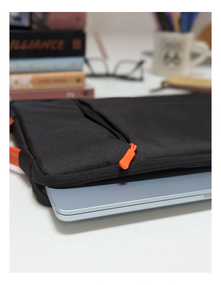 Portable Sleeve For Laptop and Macbook in Blue image 3