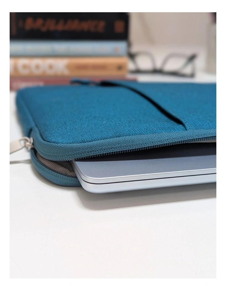 Laptop and MacBook Sleeve in Blue image 2