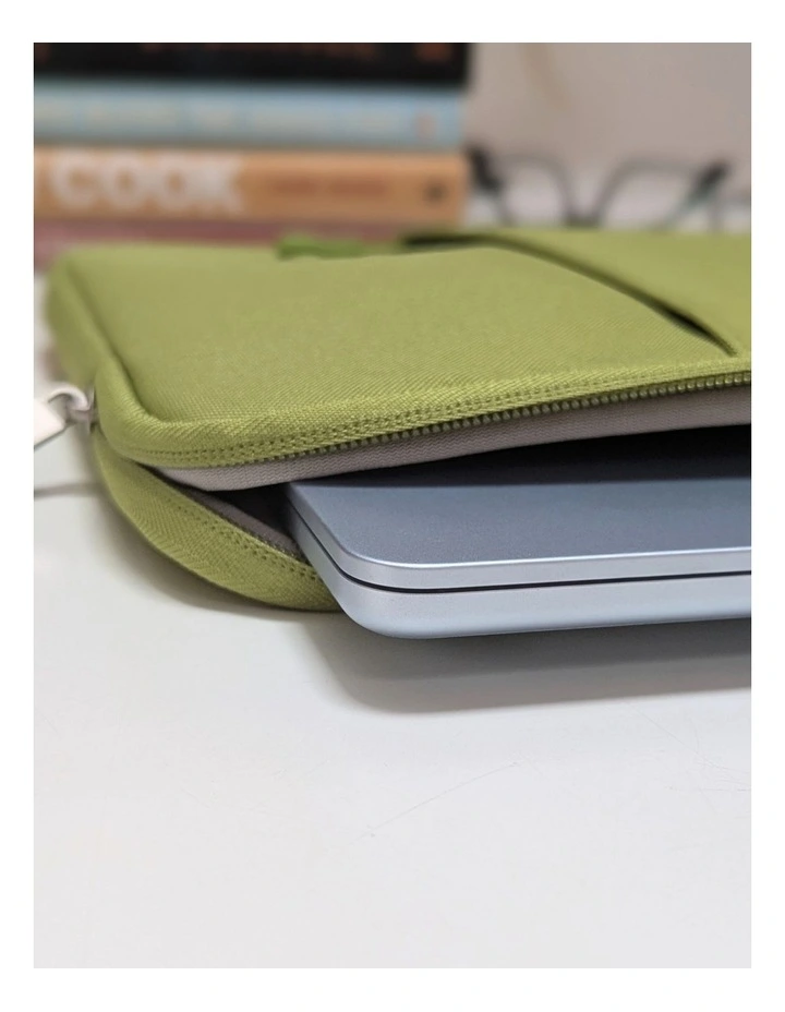 Laptop and MacBook Sleeve in Green image 2