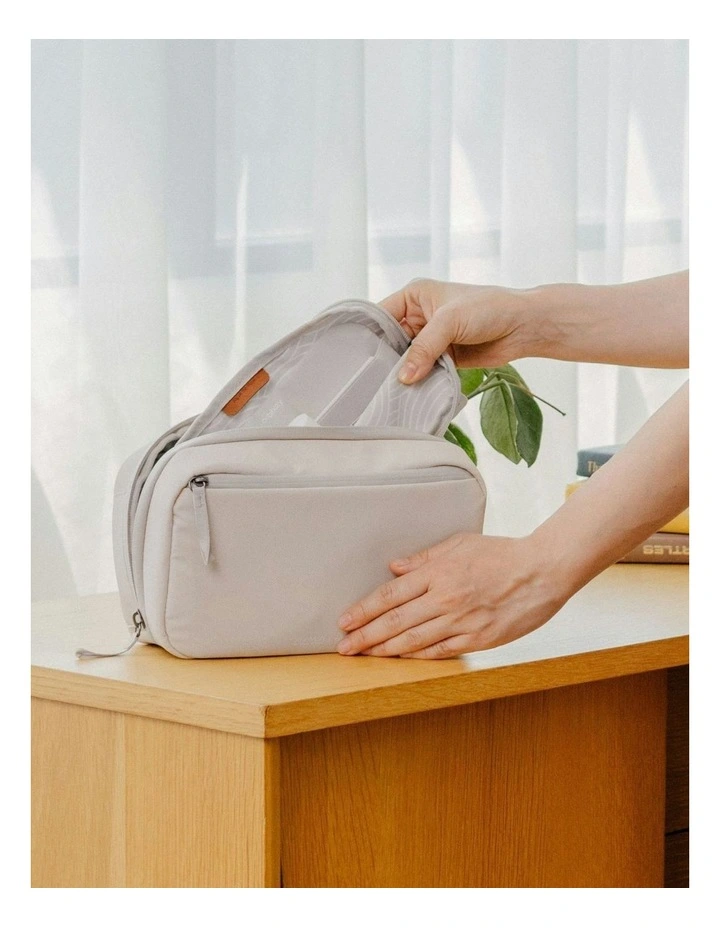 Kon Mari 2-in-1 Tech Pouch in Beige image 4