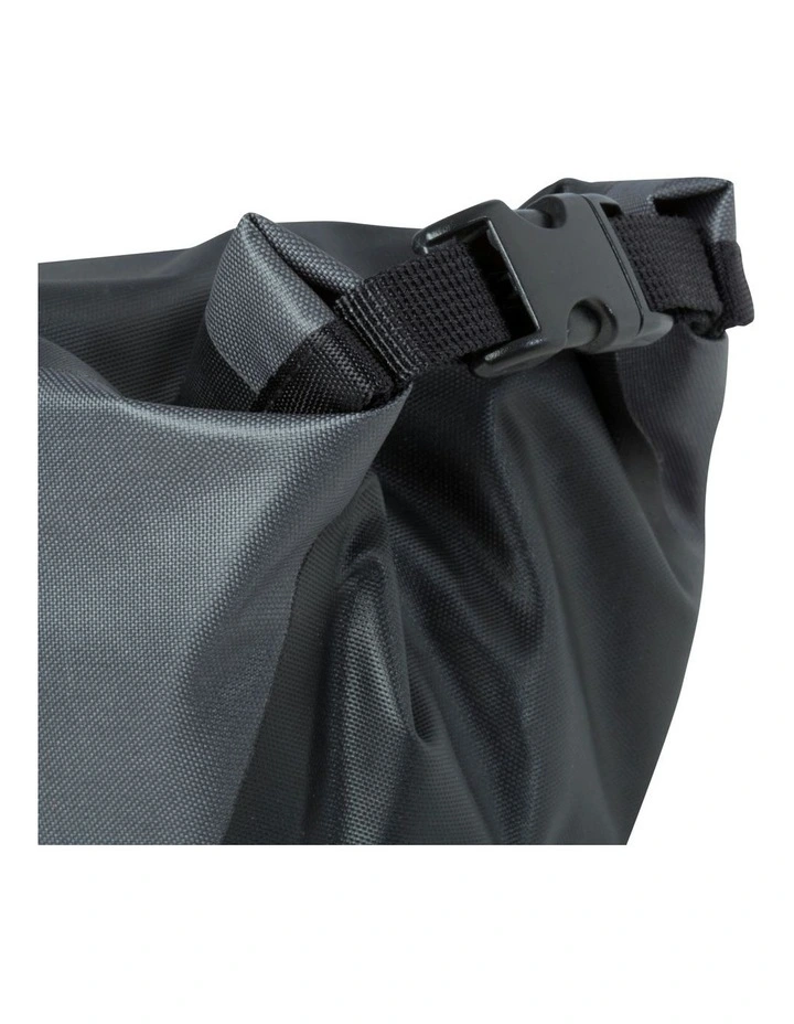 Cycling Watertight Saddle Bag 2.5 L in Black image 1