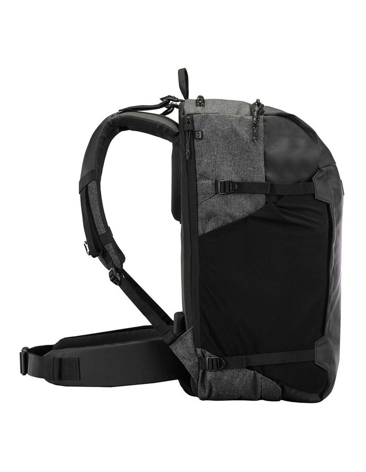 500 Organizer Backpack Travel 40L in Black image 3
