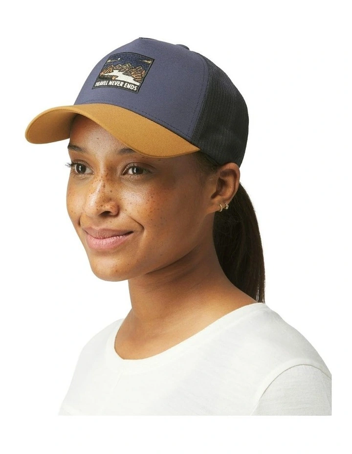 Trucker Travel Cap 500 in Dark Blue image 5