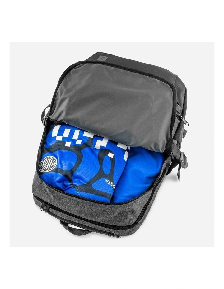 Essential Backpack 33L in Dark Grey image 6