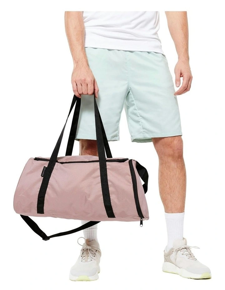 Fitness Bag 20L in Brown image 5