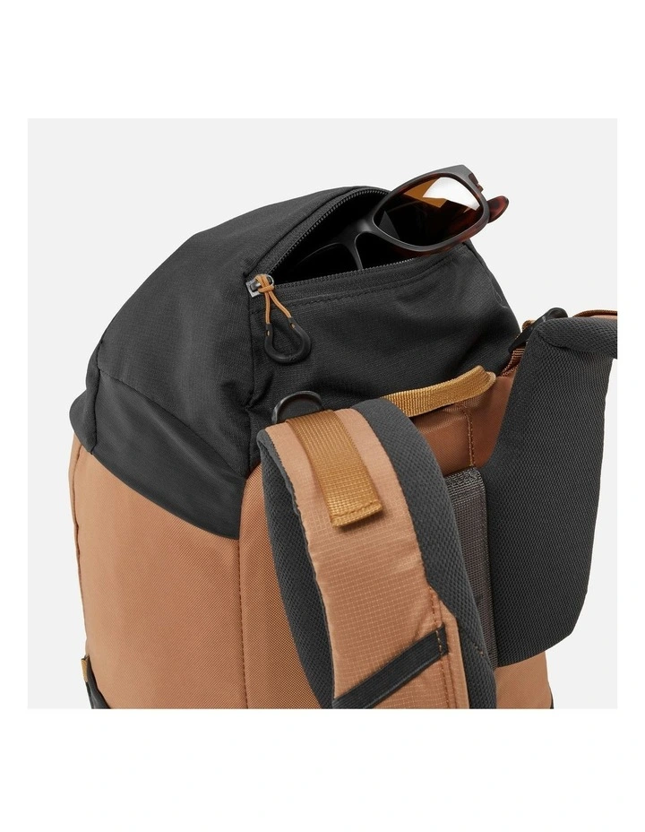 Hiking Backpack MH500 18L in Brown image 7