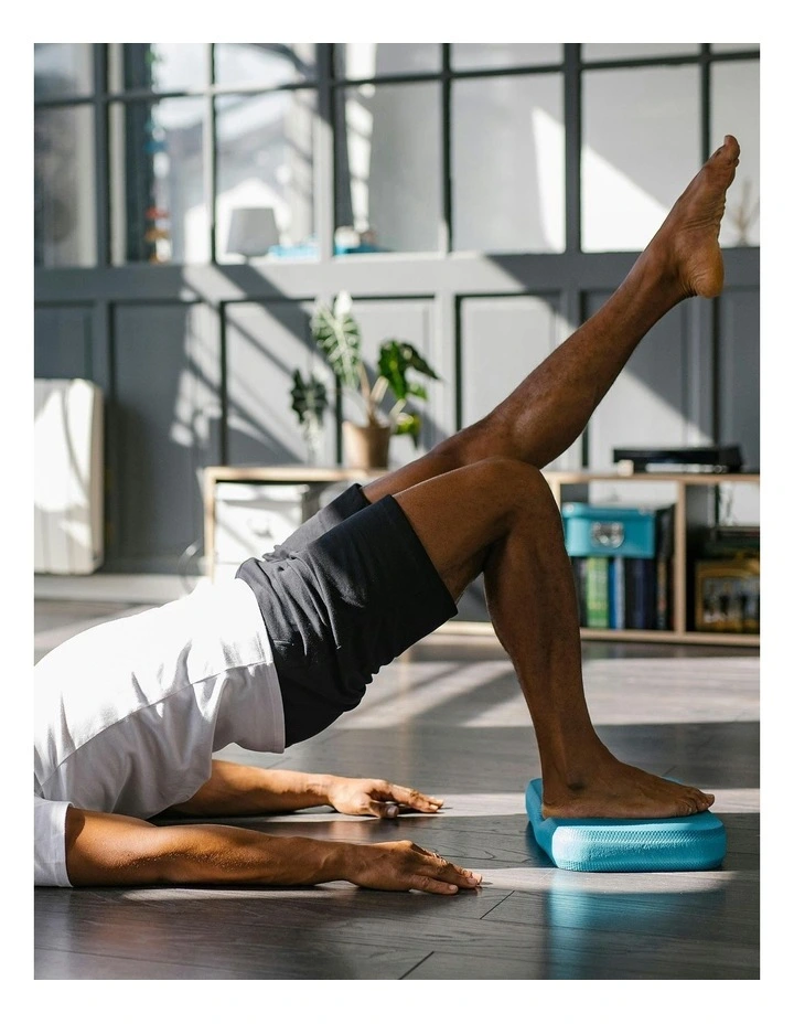 Nyamba Balance Pad 6mm in Blue image 2