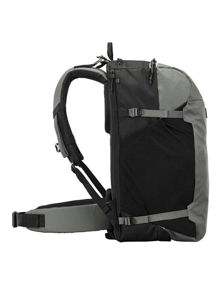 Travel 500 Organiser Backpack 40L in Khaki image 3