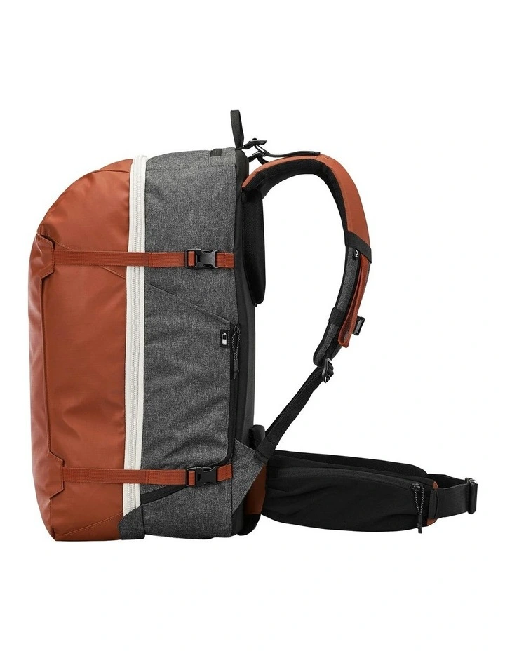Travel 500 Organiser Backpack 40L in Orange image 5