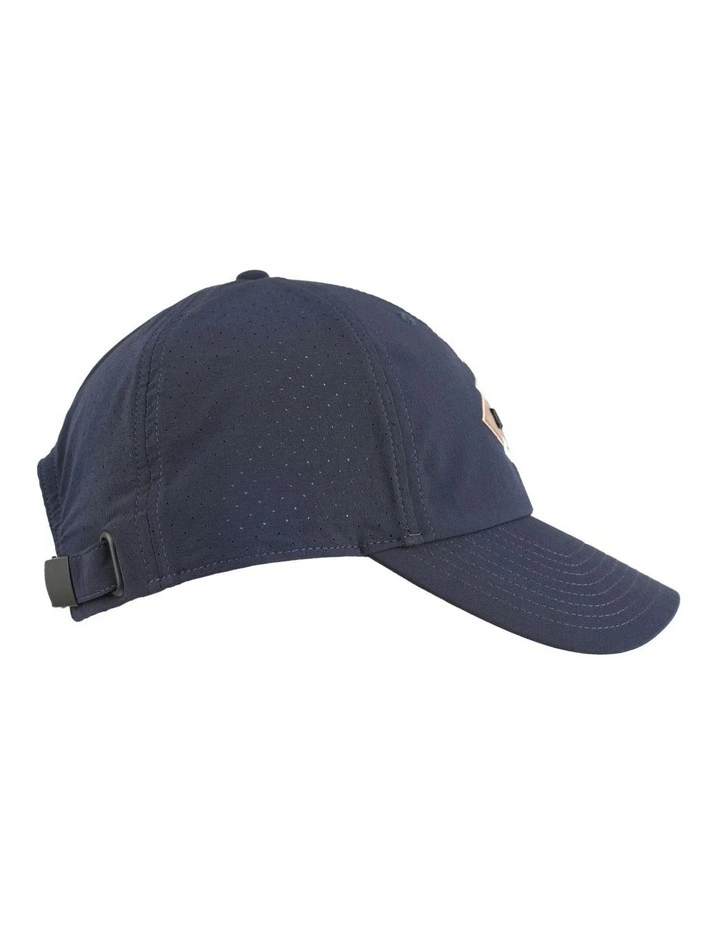 Trekking 500 Travel Cap in Navy image 3