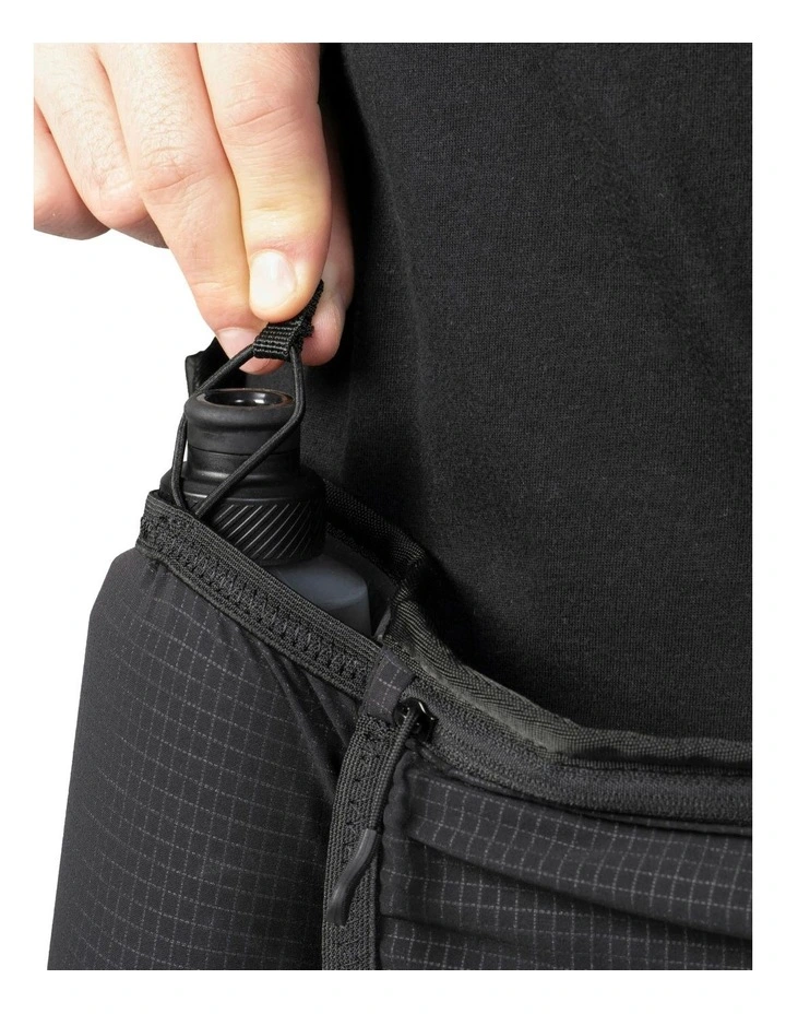 Running Bottle Hydration Belt in Black image 3