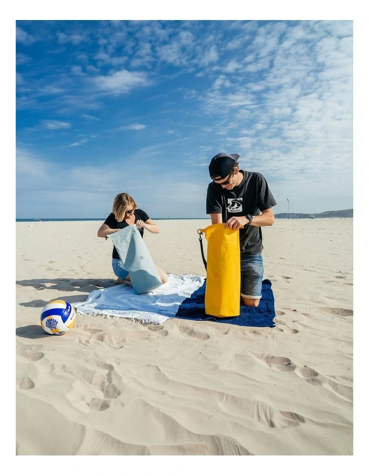 IPX6 Waterproof Bag 20L in Khaki image 2