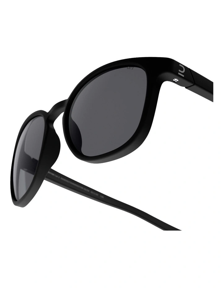 Category 3 Pantos Sunglasses MH160 in Black image 7