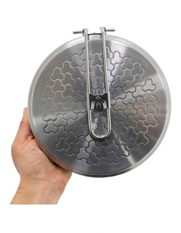 Hiker's Camp Stainless Steel Frying Pan MH100 in Silver image 2