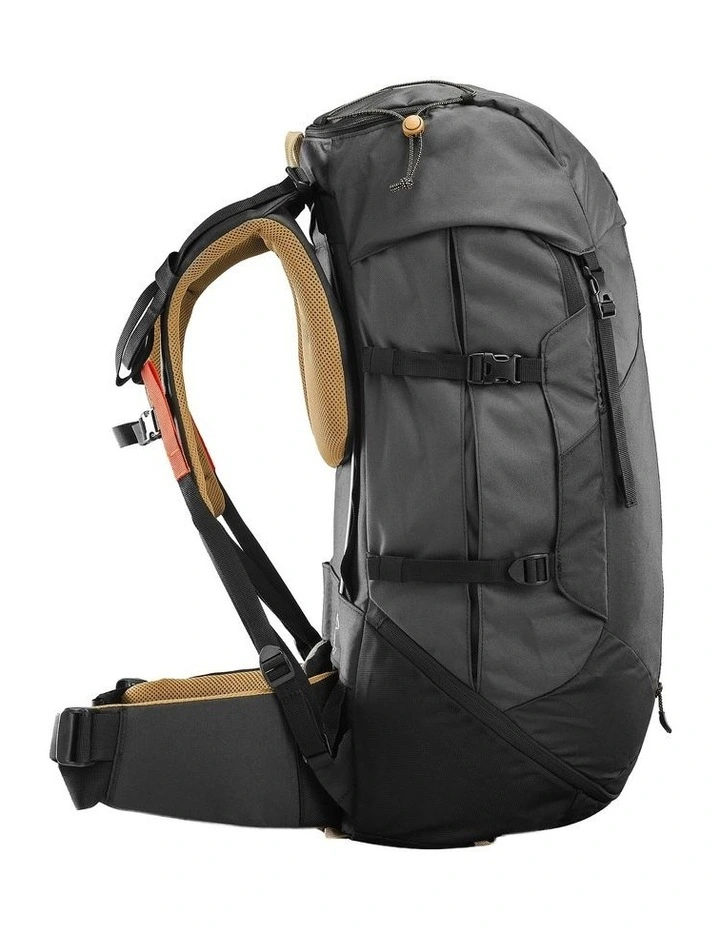 TREK 100 Easyfit Mountain Trekking Rucksack Bag 50L in Black image 3