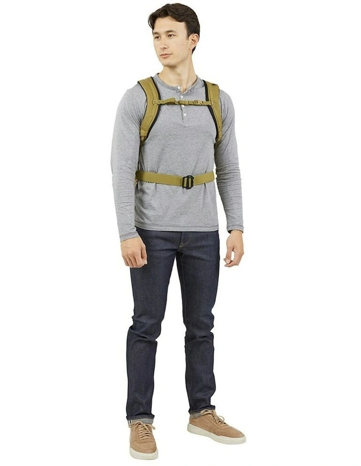 Aion Travel Backpack 28L in Yellow image 2