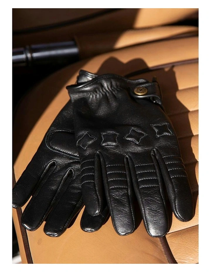 Cashmere Lined Leather Driving Gloves in Black image 7