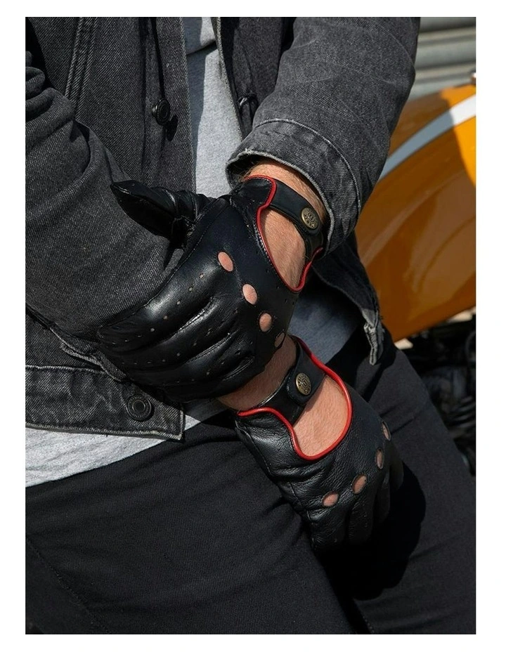 Silverstone Touchscreen Driving Gloves in Black/Berry image 3