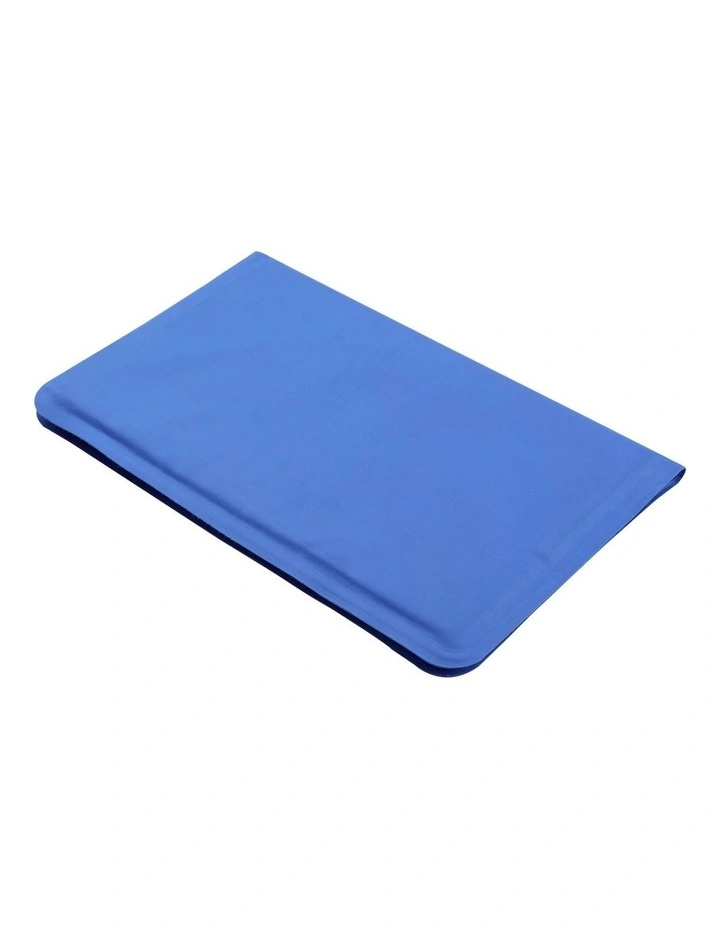 Pet Cooling Mat in Blue image 2
