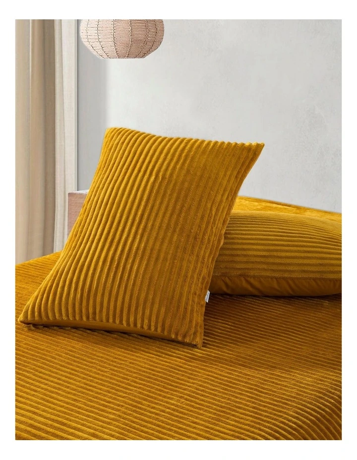 Embossed Teddy Fleece Quilt Cover Set in Mustard image 4