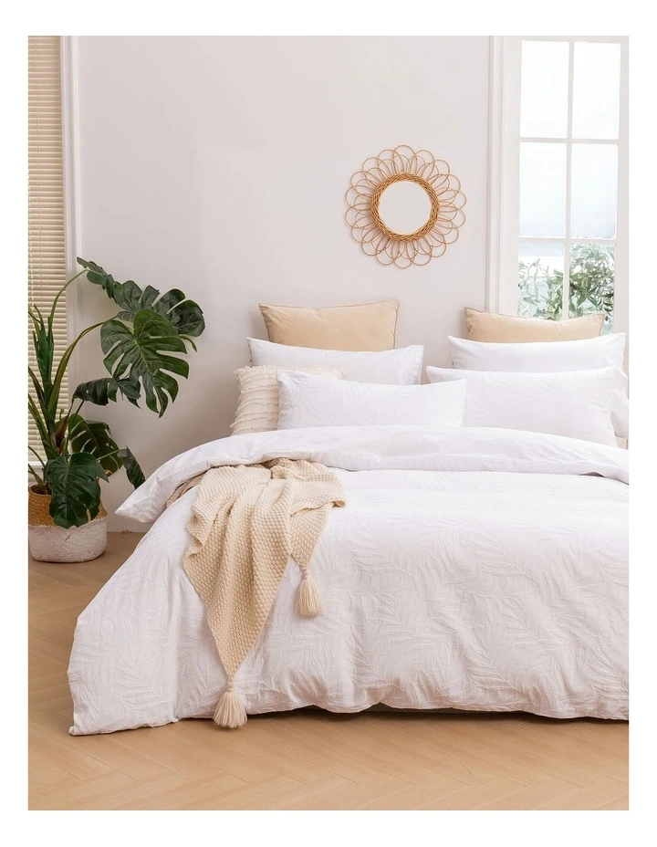 Leafy Jacquard Cotton Quilt Cover Set in White image 1