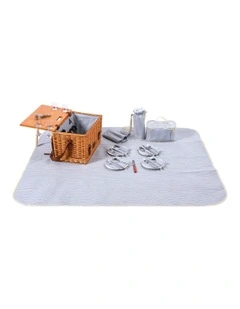 Hunter 4 Person Natural Willow Picnic Basket Set in Natural Willow