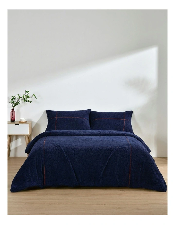 Jasper Teddy Fleece Quilt Cover Set in Midnight Blue image 2