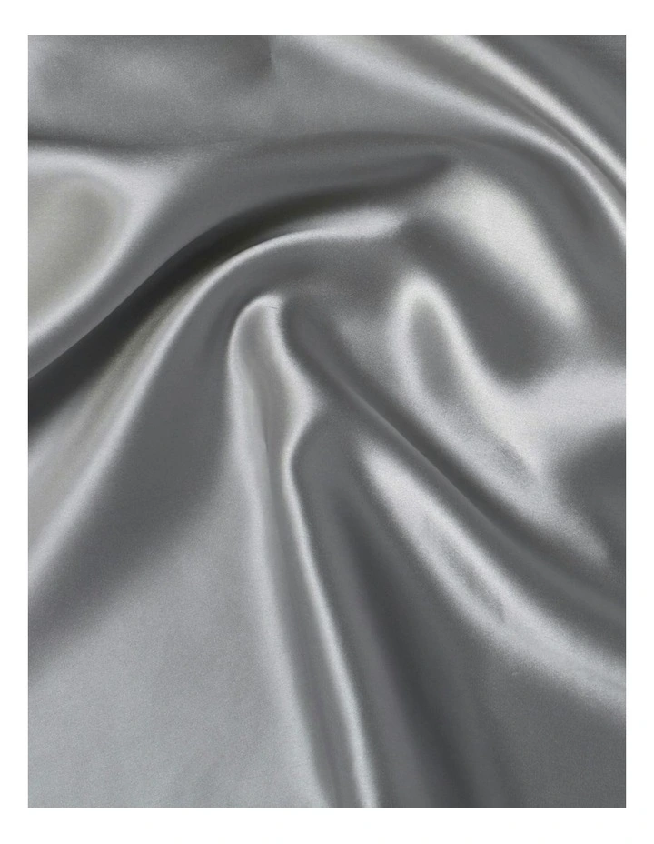 Luxe Mulberry Silk Pillowcase 25 Momme King 50 x 90cm in Grey image 3