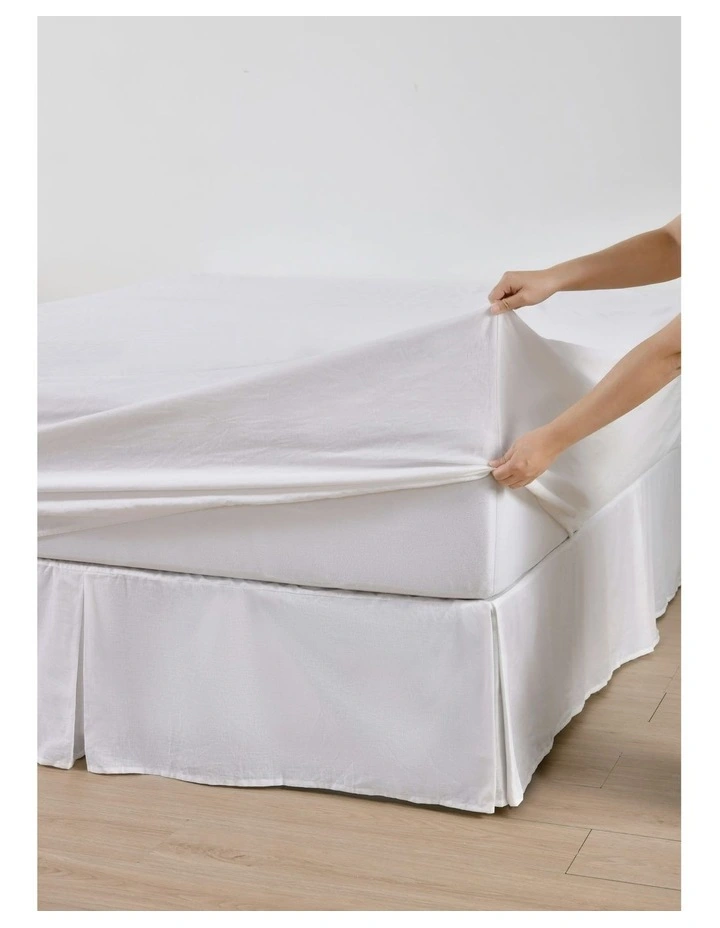 Linen Cotton Sheet Set in White image 4