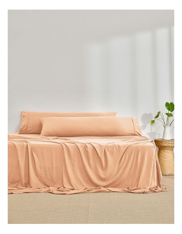 Peach colour