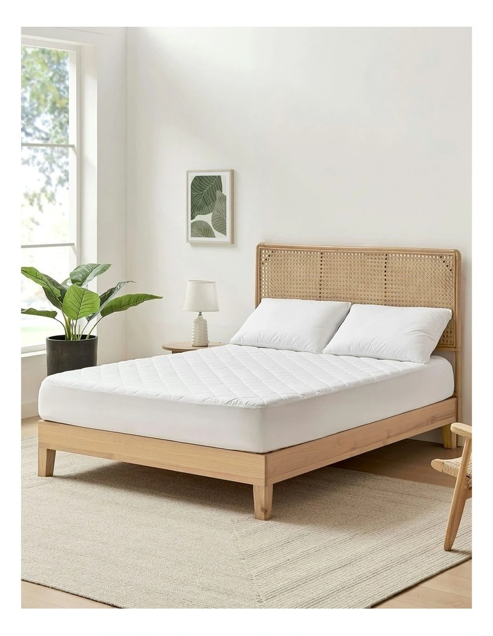 Healthguard Mattress Protector in White image 6