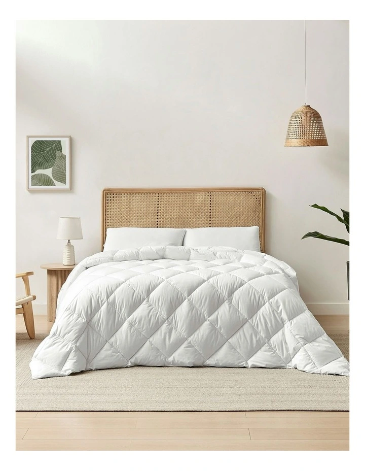Healthguard Cotton Quilt in White image 1