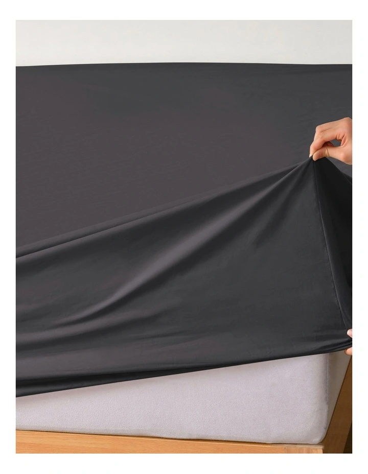 300 Thread Count Cotton Percale Sheet Set in Charcoal image 6