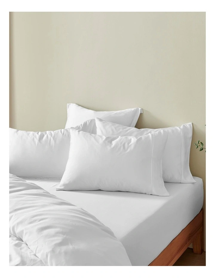 Bamboo Fitted Sheet Set in White image 4