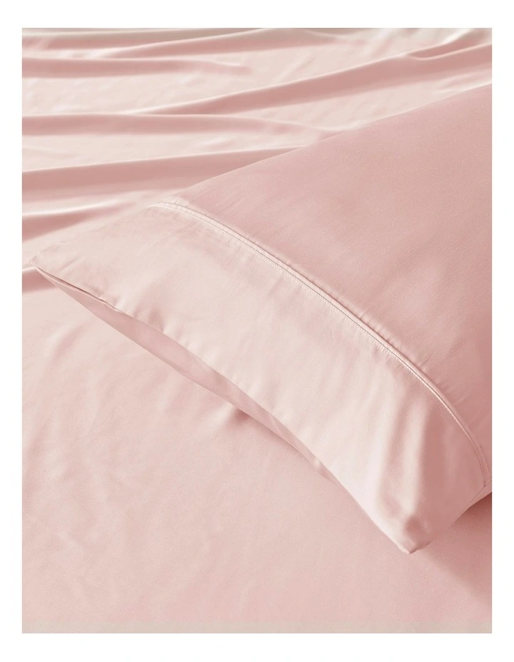 Bamboo Fitted Sheet Set in Blush Pink image 2