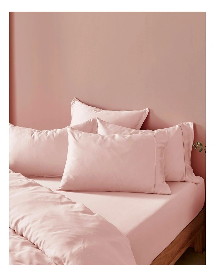 Bamboo Fitted Sheet Set in Blush Pink image 4