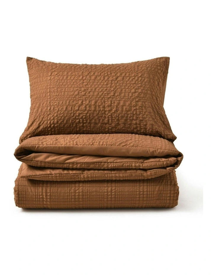 Ellis Seersucker Quilt Cover Set in Rust image 2
