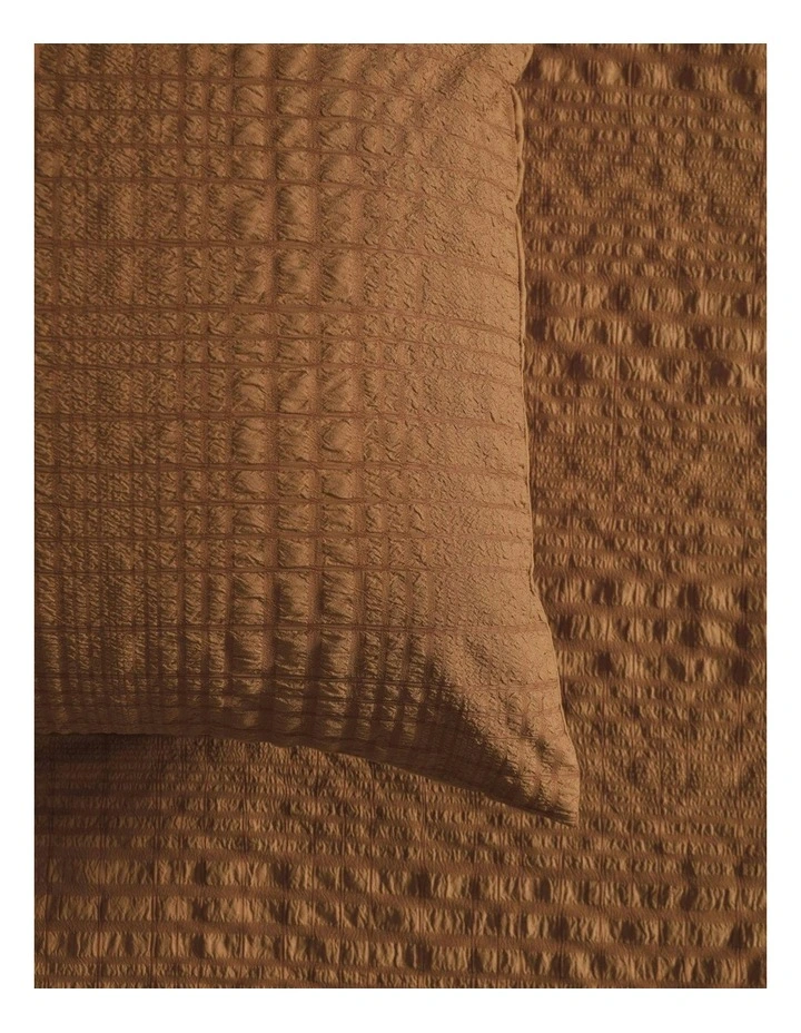 Ellis Seersucker Quilt Cover Set in Rust image 5