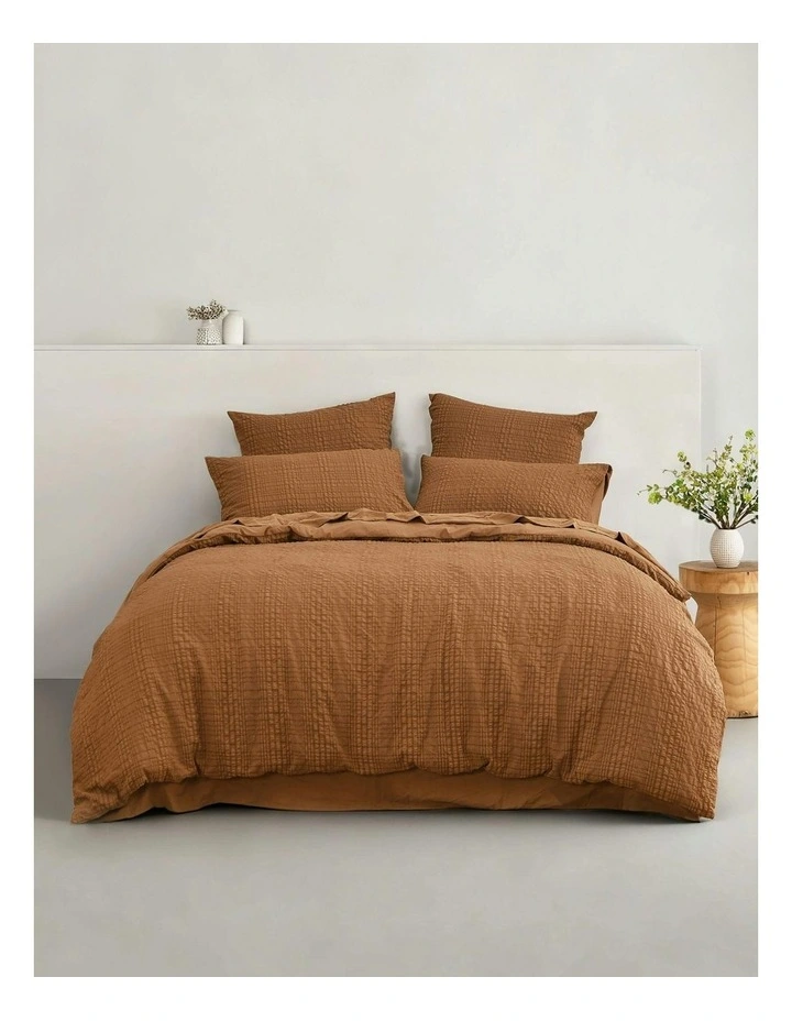 Ellis Seersucker Quilt Cover Set in Rust image 7