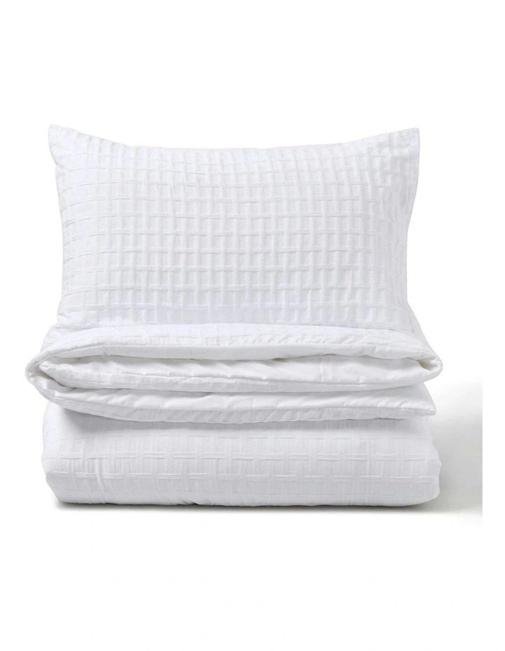 Aubrey Jacquard Quilt Cover Set in White image 2