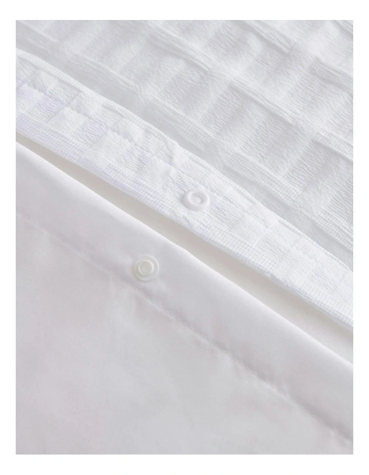 Aubrey Jacquard Quilt Cover Set in White image 6