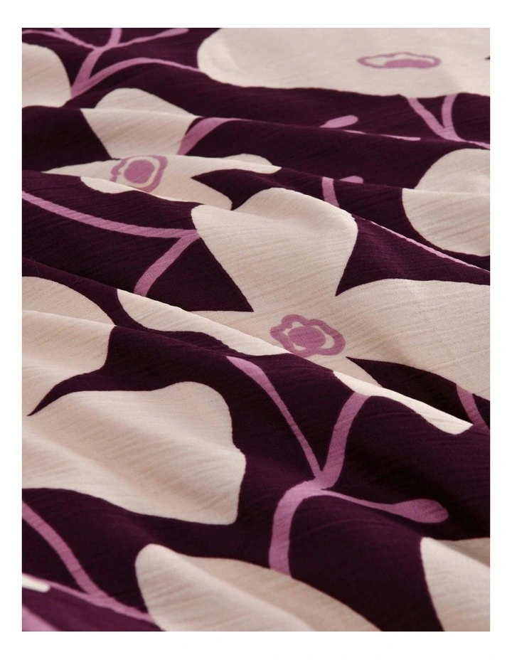 Ezra Printed Quilt Cover Set in Cherry image 4