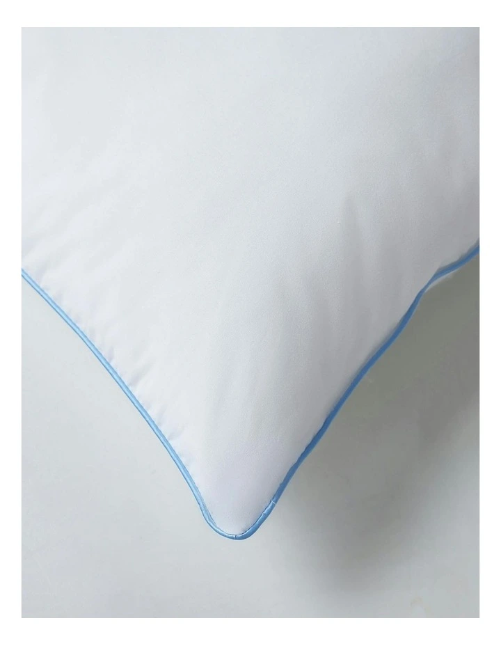 Hypoallergenic and Machine Washable Cot Pillow 40x60cm in White image 3