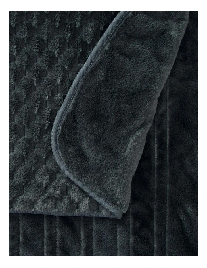 Emmett Textured Faux Fur Heated Throw in Charcoal image 3